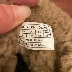 Ugg Thebes Shearling Womens High Heel Clogs Leather/Suede Ankle Bootie Black/Tan